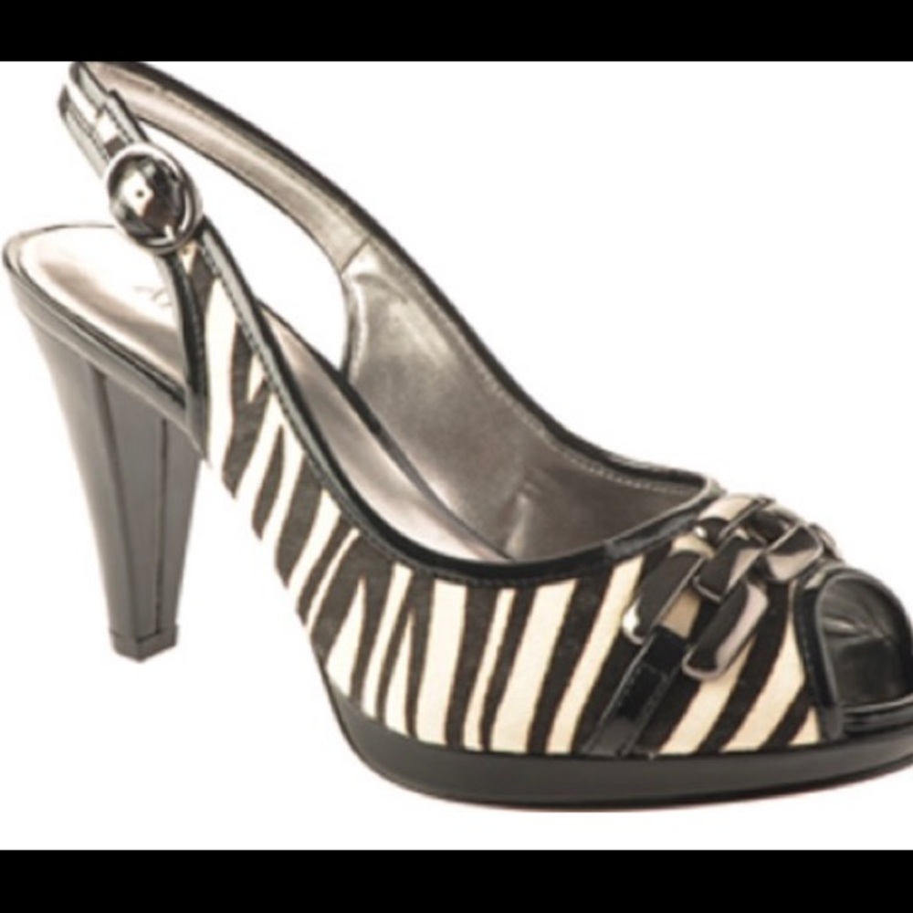 Anne Klein Zebra Print Slingback Heels Shoes Size 8
